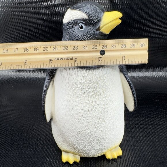 Harvey Knox Kingdom Penguin Signed House Of Global Art Large Figure 8inch VTG - Picture 5 of 11